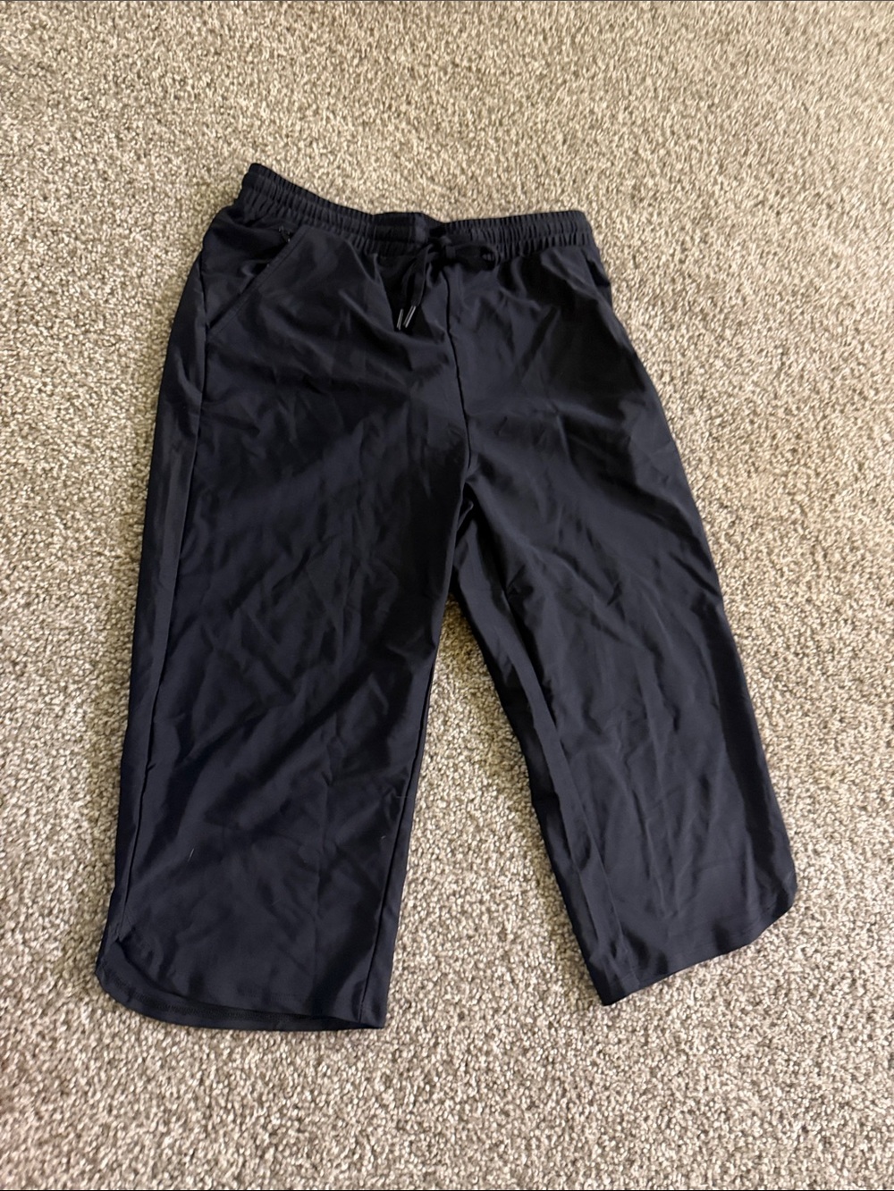 Women's Black Drawstring Capris